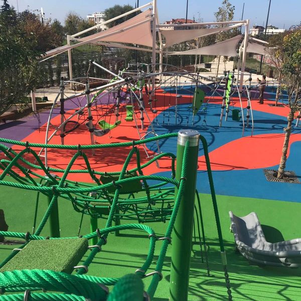 Rönesan-Hilltown-playground-3